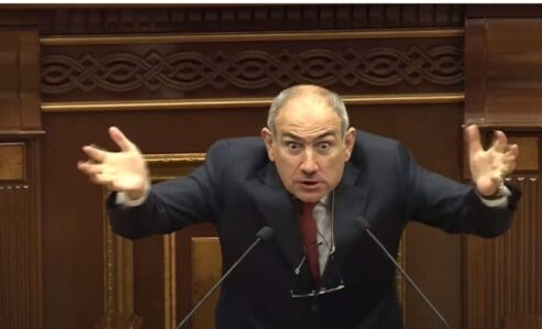 Paşinyan özündən çıxdı: “Bunu edəni Xankəndidə güllələyərdilər”