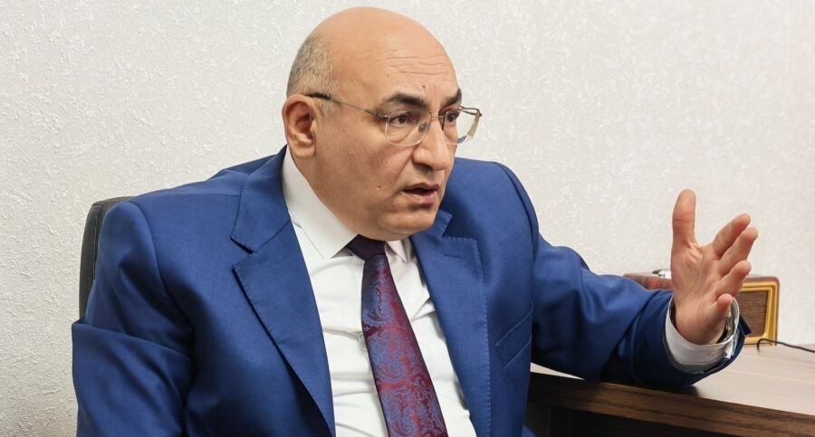 “Putinin qorxunc anonsu: Rus tankları İrəvana girə, Paşinyan öldürülə bilər” – İqbal Ağazadə
