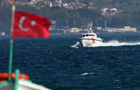 İstanbul boğazında gəmilərin hərəkəti dayandırıldı