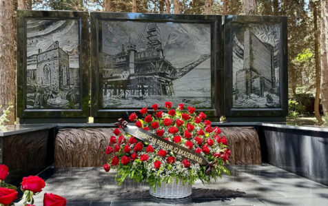 Tahir Salahovun qəbirüstü abidəsi qoyuldu – FOTOLAR