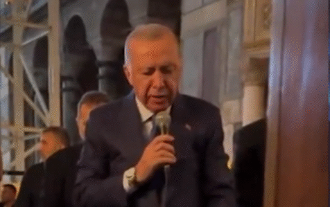 Ərdoğan Ayasofyada Quran oxudu – Video