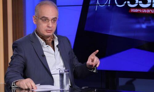 Ermənistan tezliklə döyüş meydanına çevriləcək – Zurabyan