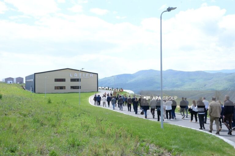 Diplomatlar Laçında istehsal müəsissələri ilə tanış oldular - FOTOLAR