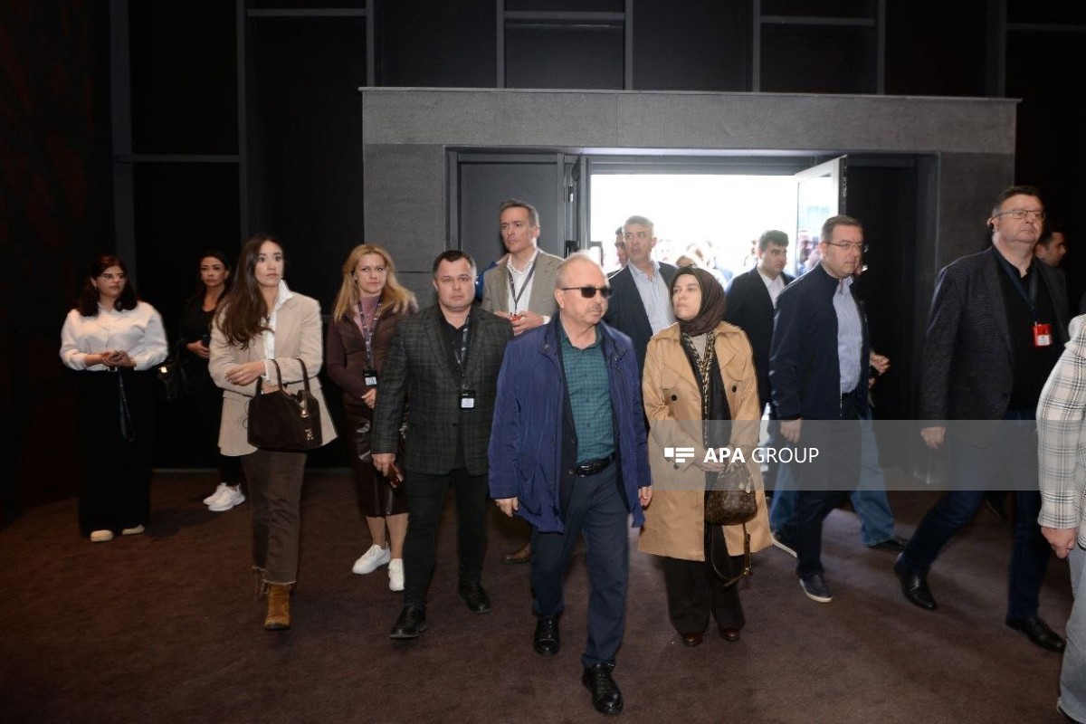 Diplomatik korpusun nümayəndələri Xocalı Soyqırımı Memorialında - FOTOLAR 7 bl 6