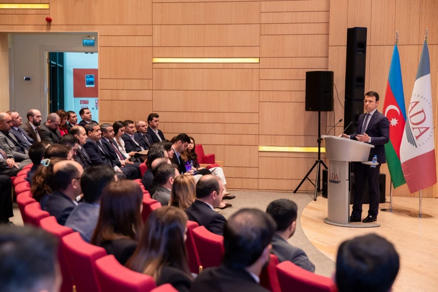 ADY və ADA Universitetinin “Liderlərin İnkişafı Proqramı” uğurla yekunlaşdı - FOTOLAR 2 df 12