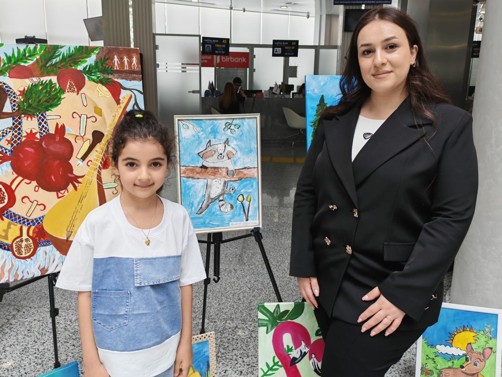 Sumqayıtda ASAN xidmət və “Panda School”un təşkilatçılığı ilə rəsm sərgisi keçirildi - FOTOLAR 2 df 2
