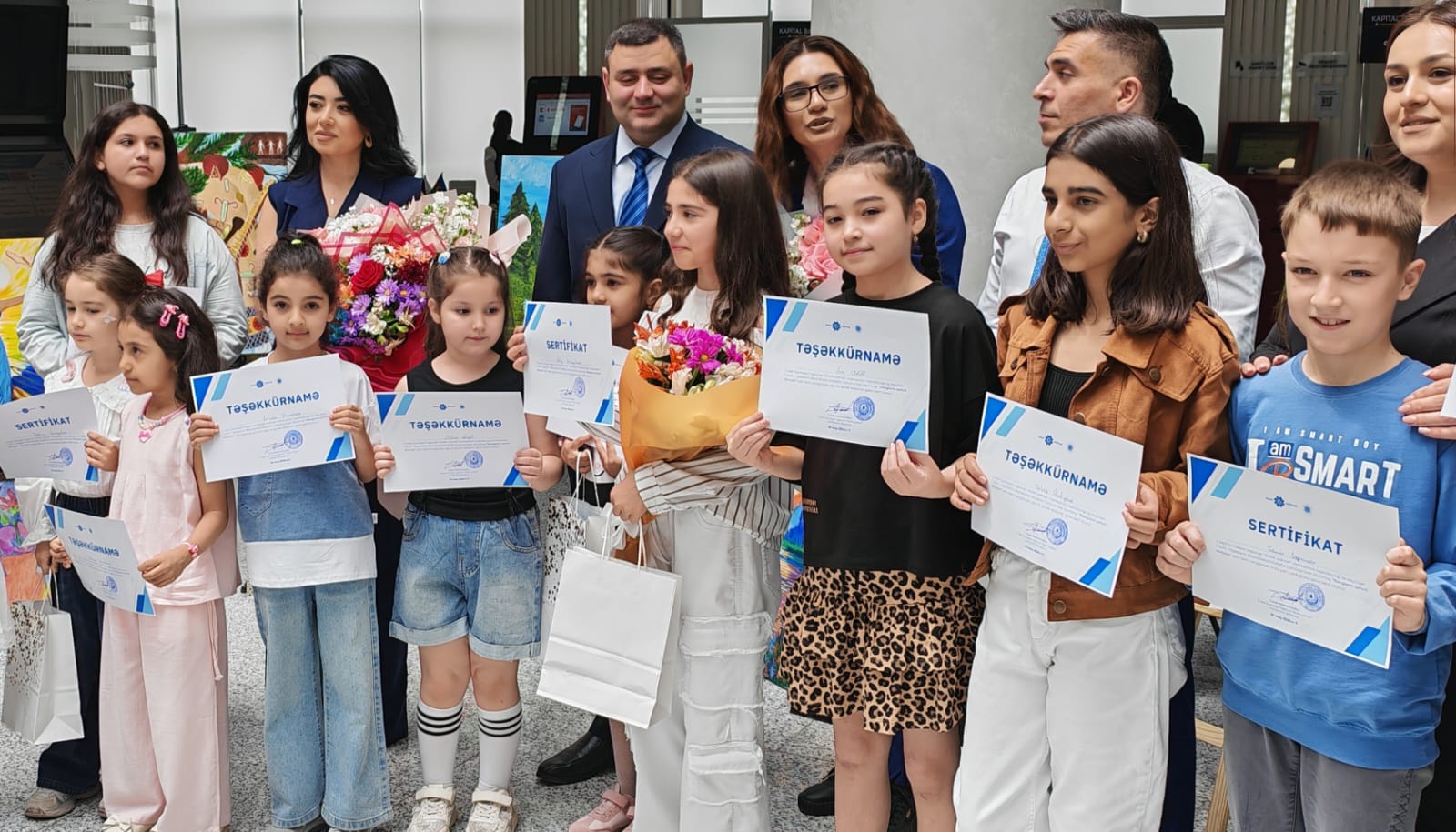 Sumqayıtda ASAN xidmət və “Panda School”un təşkilatçılığı ilə rəsm sərgisi keçirildi - FOTOLAR 6 df 6