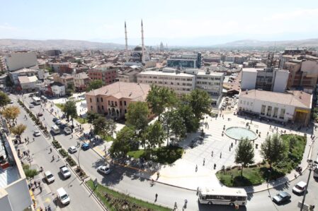 Türkiyədə güclü zəlzələ oldu