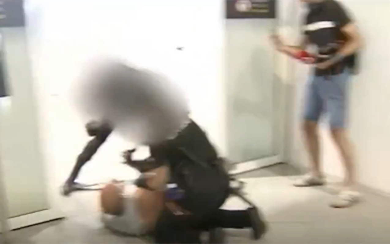 İspaniyada polislə “Sumud flotiliyası”nın fəalları arasında toqquşma - VİDEO 1 feal
