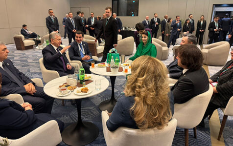 Bakıda liderlər çay süfrəsi arxasında – FOTO