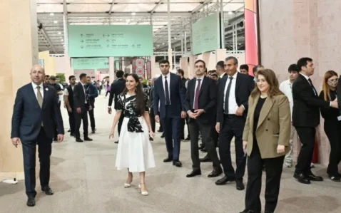 Leyla və Arzu Əliyevalar “Urban Expo” sərgisində – FOTOLAR
