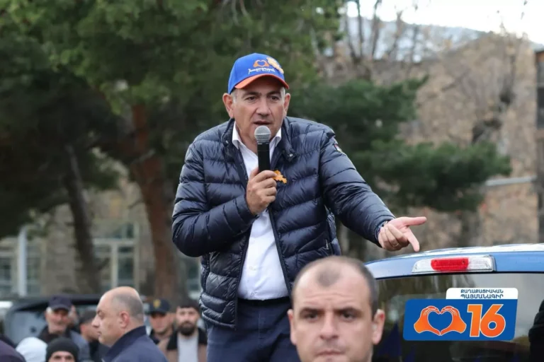 Paşinyan Rusiyadan gələn ermənilərə çağırış etdi