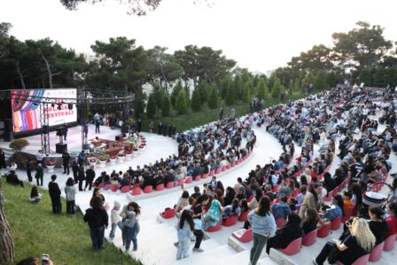 Xətai rayonunda III Kəlağayı Festivalı təşkil olundu – VİDEO
