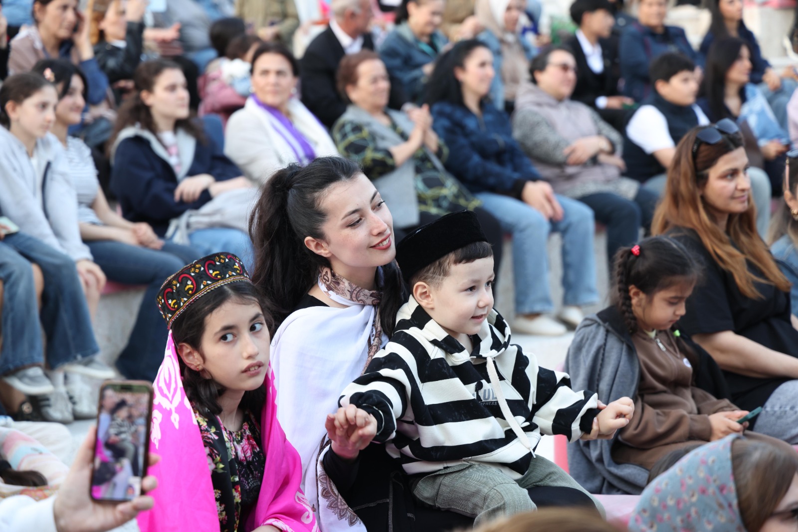 Xətai rayonunda III Kəlağayı Festivalı təşkil olundu - VİDEO 15 r 15