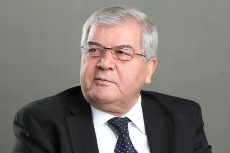 Prezident Sabir Rüstəmxanlı ilə bağlı sərəncam imzaladı
