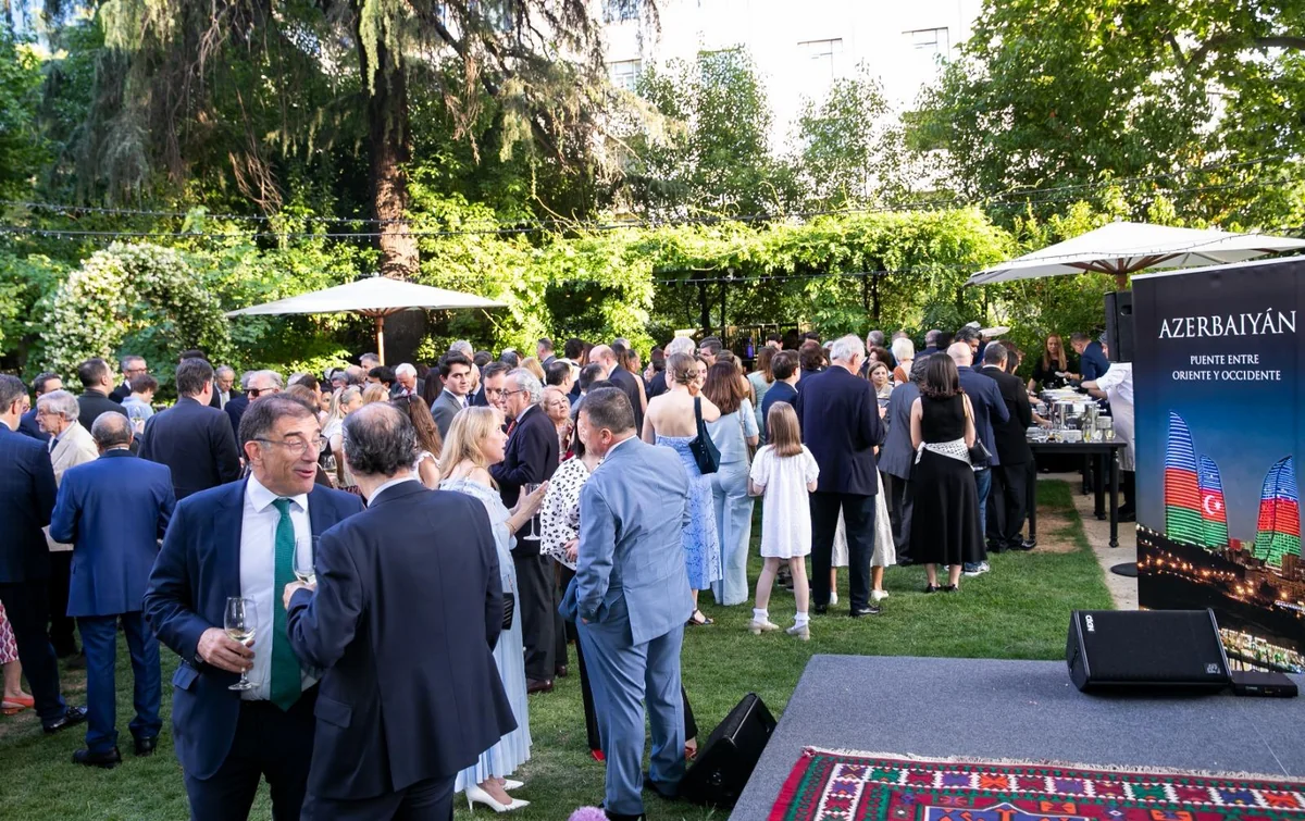Madriddə 28 May - Müstəqillik Günü qeyd olundu - FOTOLAR 6 sf 7