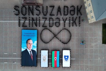 Polis Akademiyasının kursantları fləşmob keçirdi – VİDEO