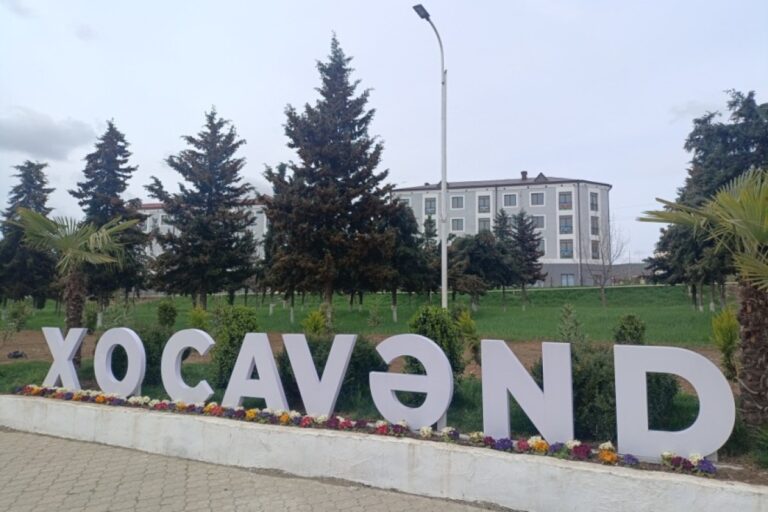 Xocavəndə və Qırmızı Bazar qəsəbəsinə növbəti köç