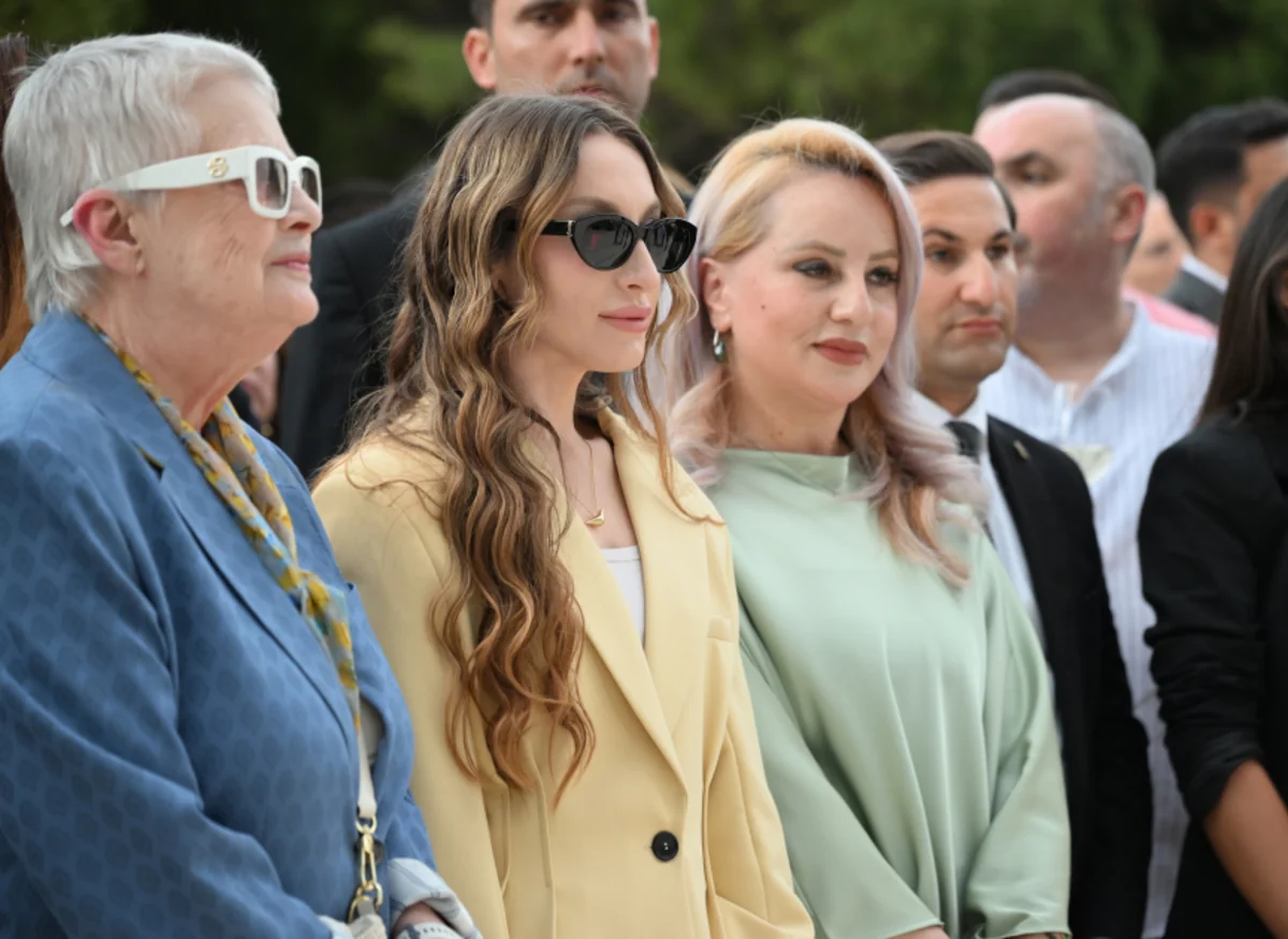 Bakıda perulu rəssamın fərdi sərgisinin açılışı oldu 20