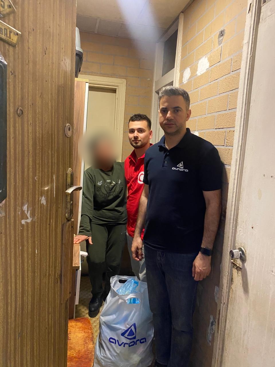 “Avrora Qrup” aztəminatlı ailələrə bayram sovqatı çatdırdı - FOTOLAR 3 yardim 12