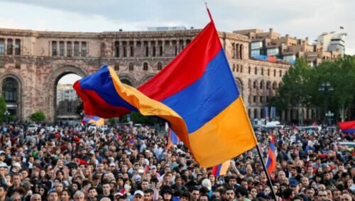 Trampın İrəvandakı adamı bilindi – Ölkəyə pul gətirən ermənilər…