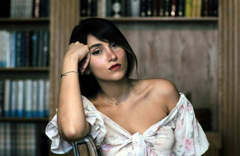 İranlı müğənni bu görüntülərə görə şallaq cəzası alıbmış – FOTO+VİDEO