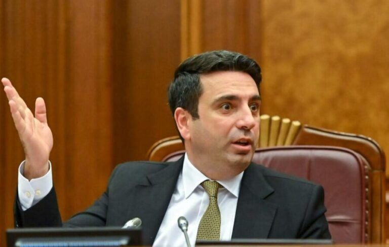 Bir sirri aça bilərəm: bu yaxınlarda Bakıda... - Simonyan