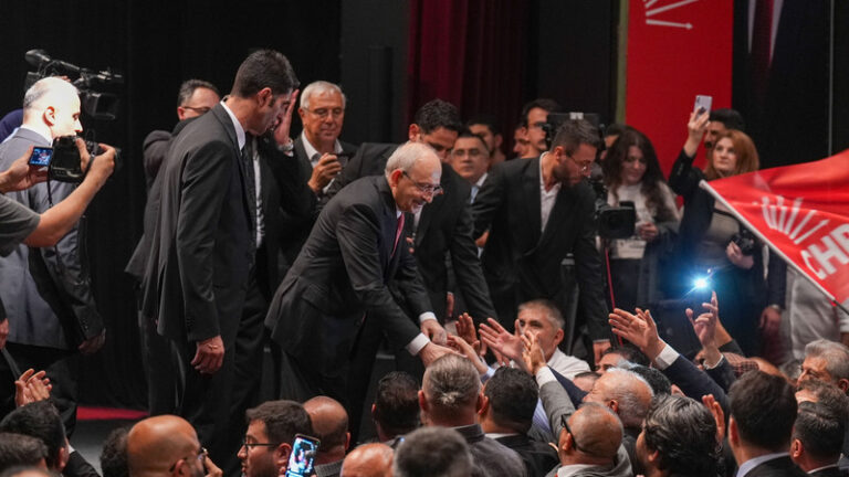 Zəngəzur dəhlizi "silindi", iki sədr xain elan edildi, qadın lider anonsu verildi - Türkiyədə nələr yaşanır?