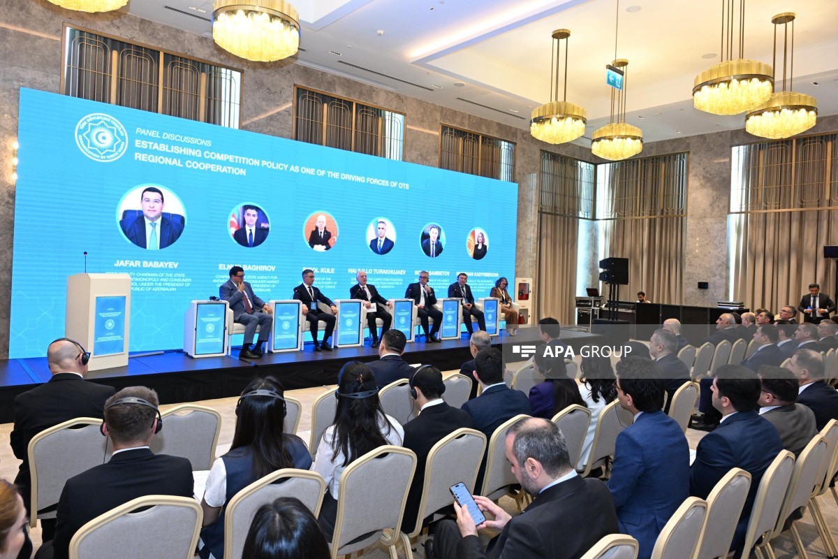 Şuşada mühüm forum keçirildi - FOTOLAR 7 frm 7