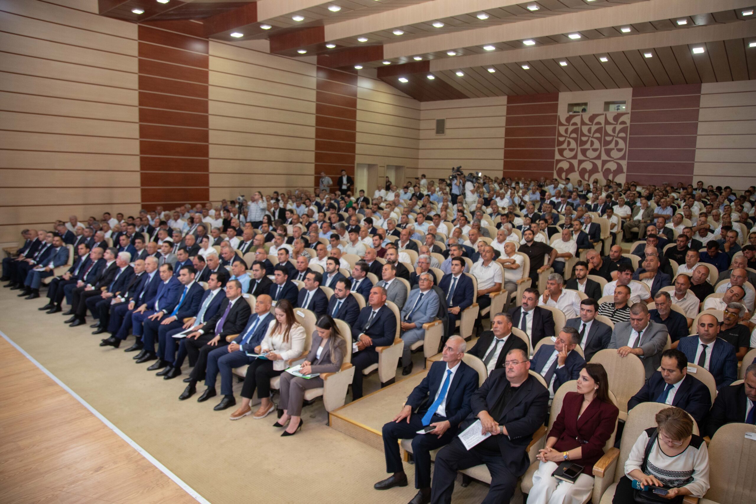 Dövlət Proqramının müzakirəsi: Lənkəranda regional müşavirə keçirildi - FOTOLAR 3 hj 3 scaled
