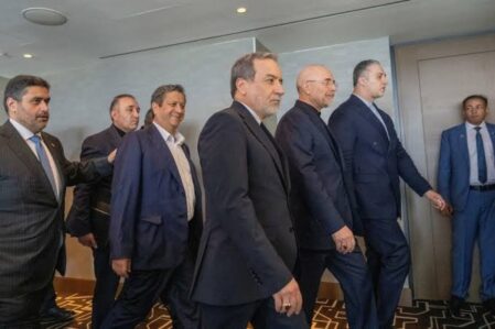 İran nümayəndə heyəti İsveçrəni tərk etdi