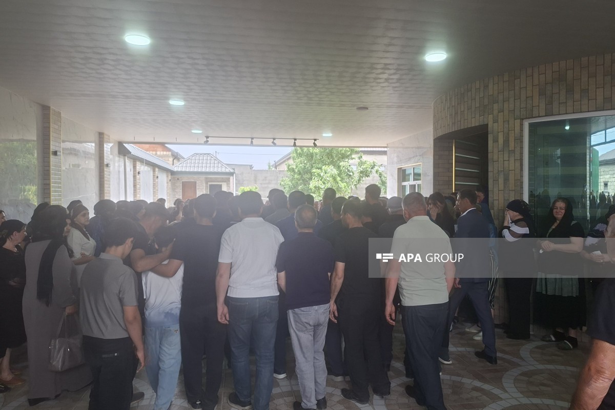 Gəmiyə hücumda həlak olanlar dəfn edildi - FOTOLAR 5 ll 44