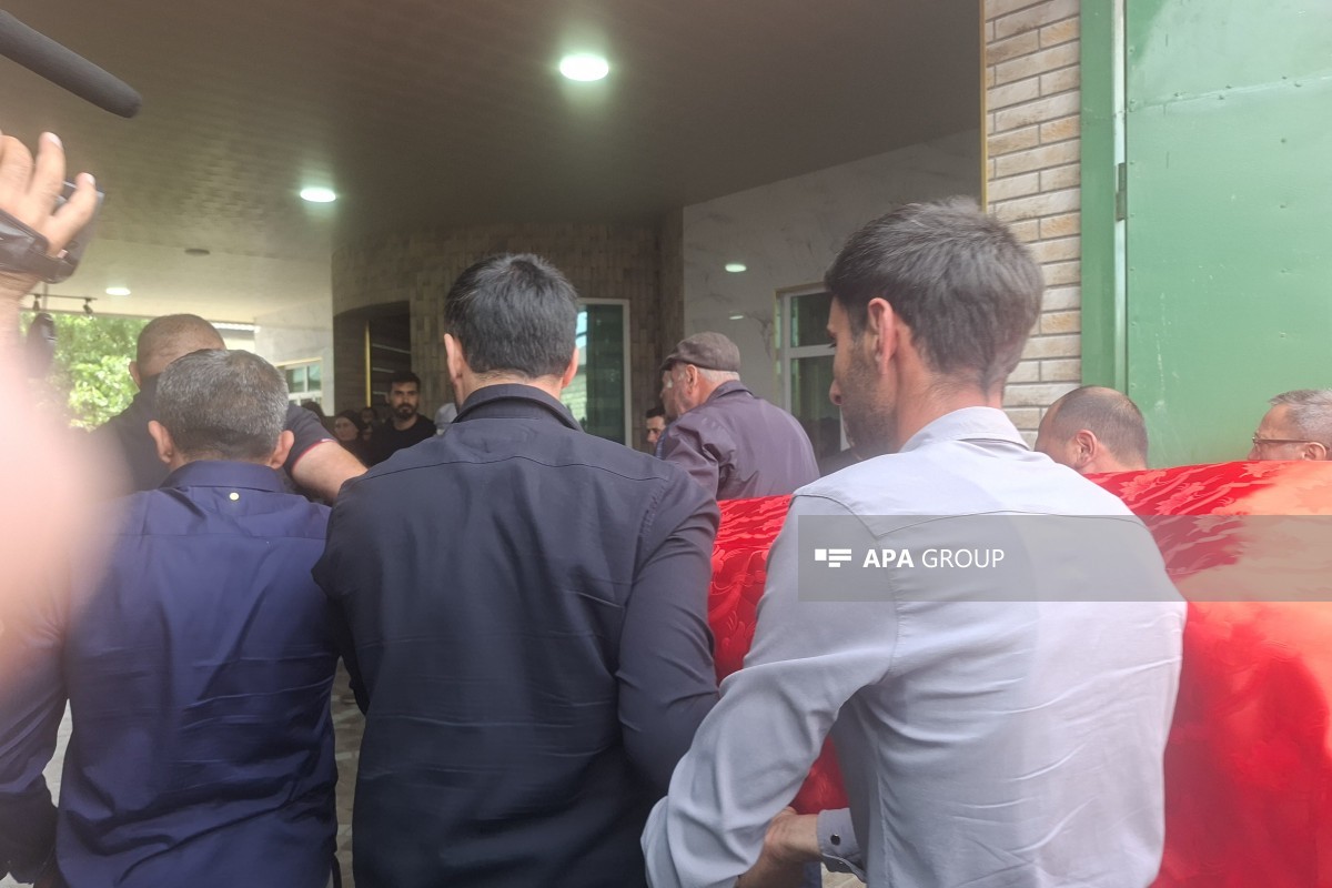 Gəmiyə hücumda həlak olanlar dəfn edildi - FOTOLAR 6 ll 45