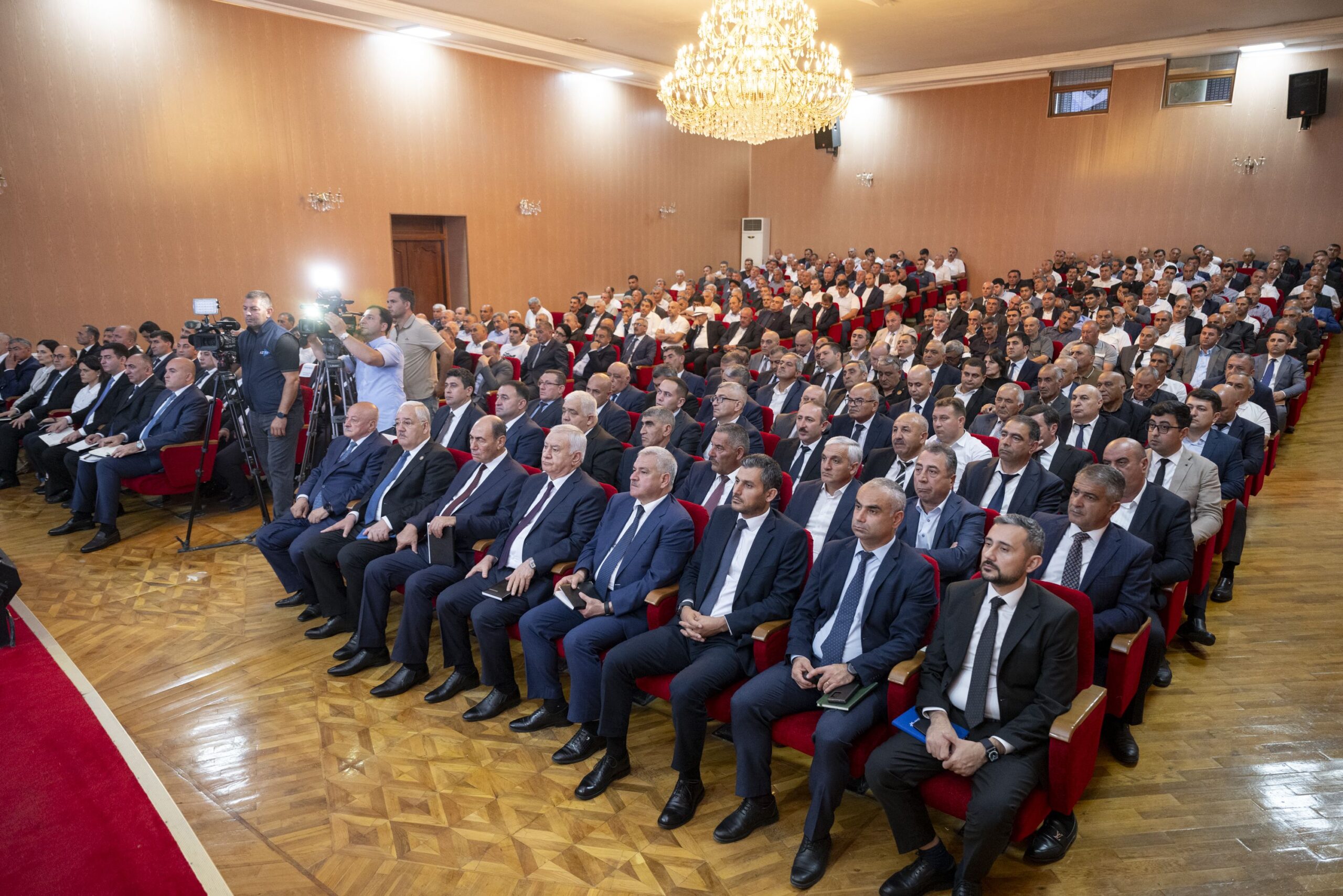 Dövlət Proqramının müzakirəsi: Ağcabədidə regional müşavirə keçirildi - FOTOLAR 3 nb 3 scaled