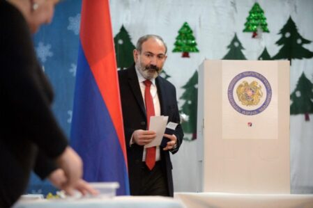 pasinyan secki 900x600 2