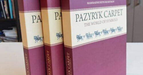 “Pazırık xalısı – rəmzlər dünyası” ingilis dilində çap olundu