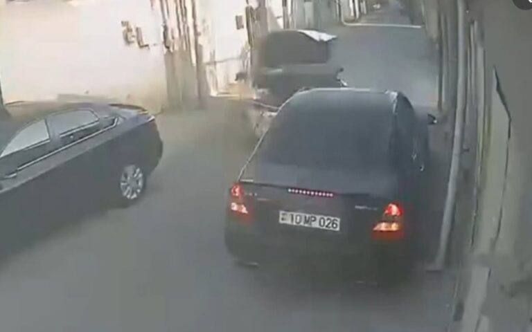 Zabratda qəribə yol qəzası  - VİDEO