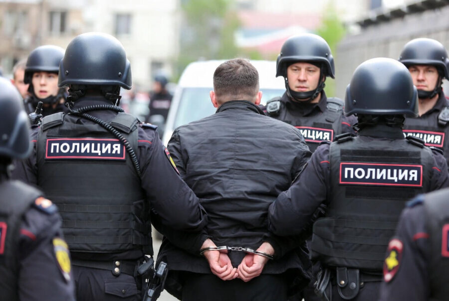 russia arrest