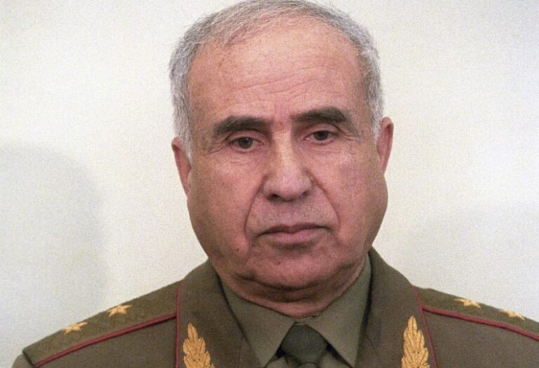 Baş nazir Kərim Kərimovla bağlı qərar imzaladı