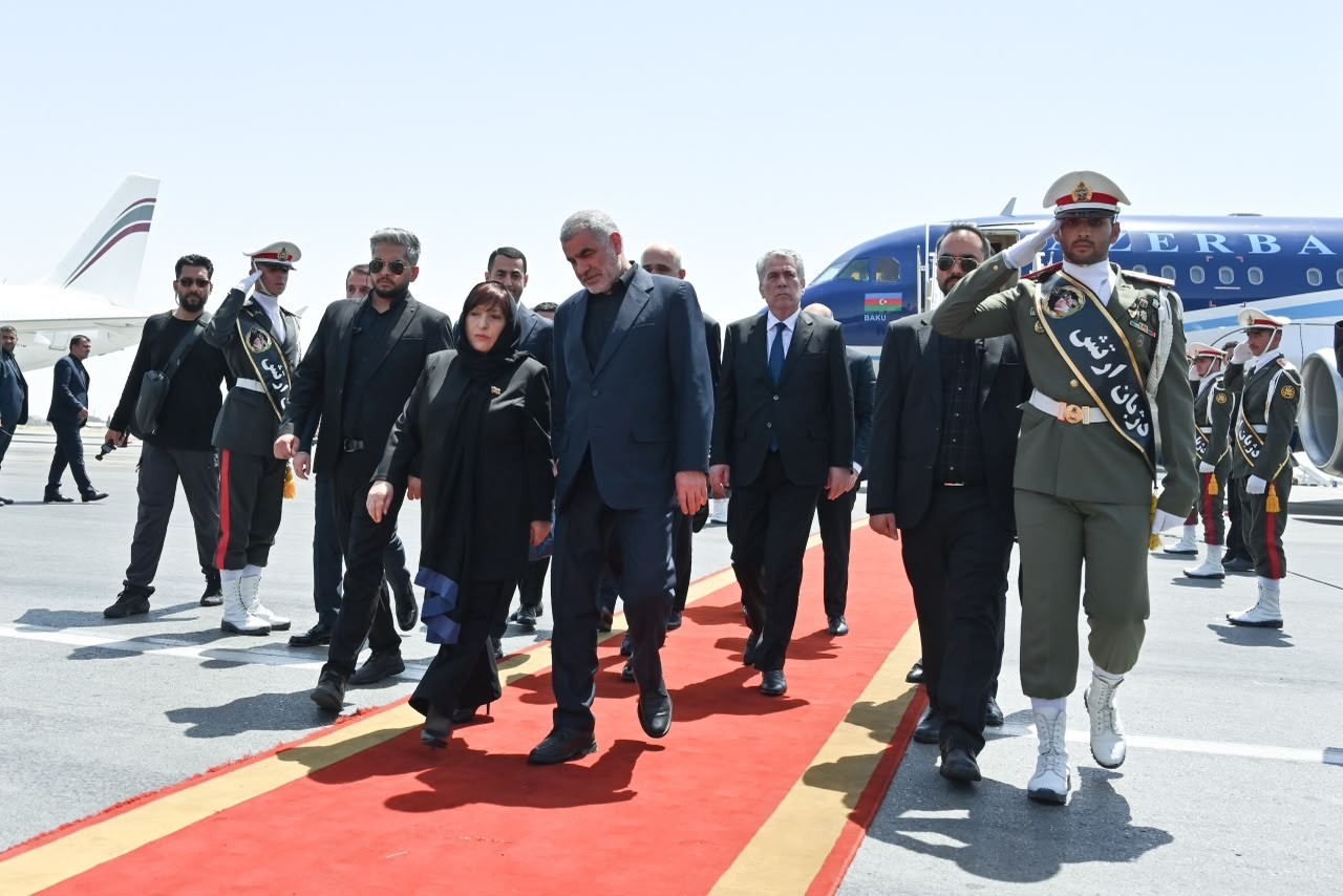 Azərbaycan nümayəndə heyəti Seyid Əli Xameneinin vida mərasimində iştirak etdi – FOTOLAR 11 6a47d583a67206a47d583a672117830926116a47d583a671d6a47d583a671f