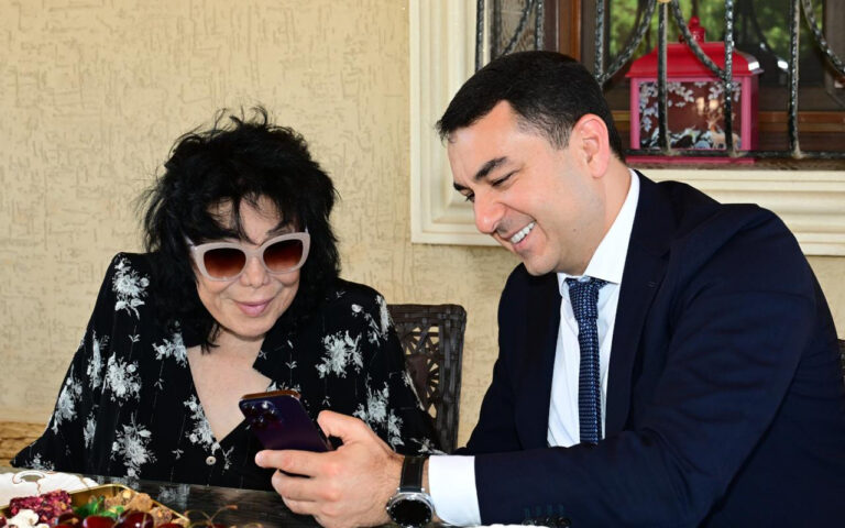 Nazir Flora Kərimovanın evində – FOTOLAR