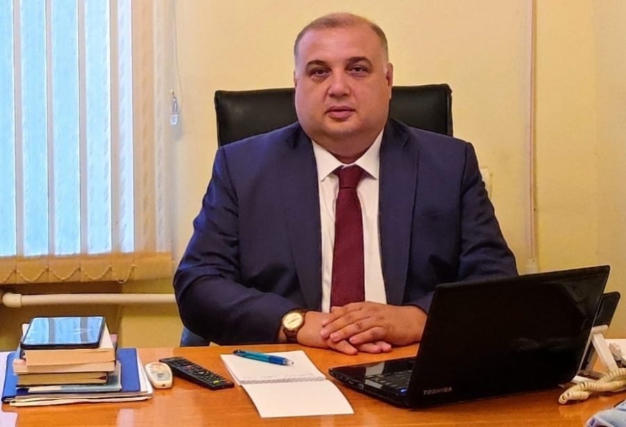 Vergi borcu artdı - Vətəndaşları nə gözləyir? 2 eyyub kerimli 900x614 1