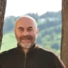 ezel akay