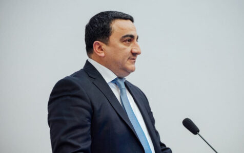 Yarım milyondan çox yeyinti: sabiq bələdiyyə sədrinə iş açıldı