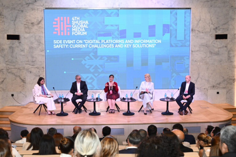 Panel müzakirə: Rəqəmsal platformalarda təhlükəsiz informasiya mühiti - FOTOLAR