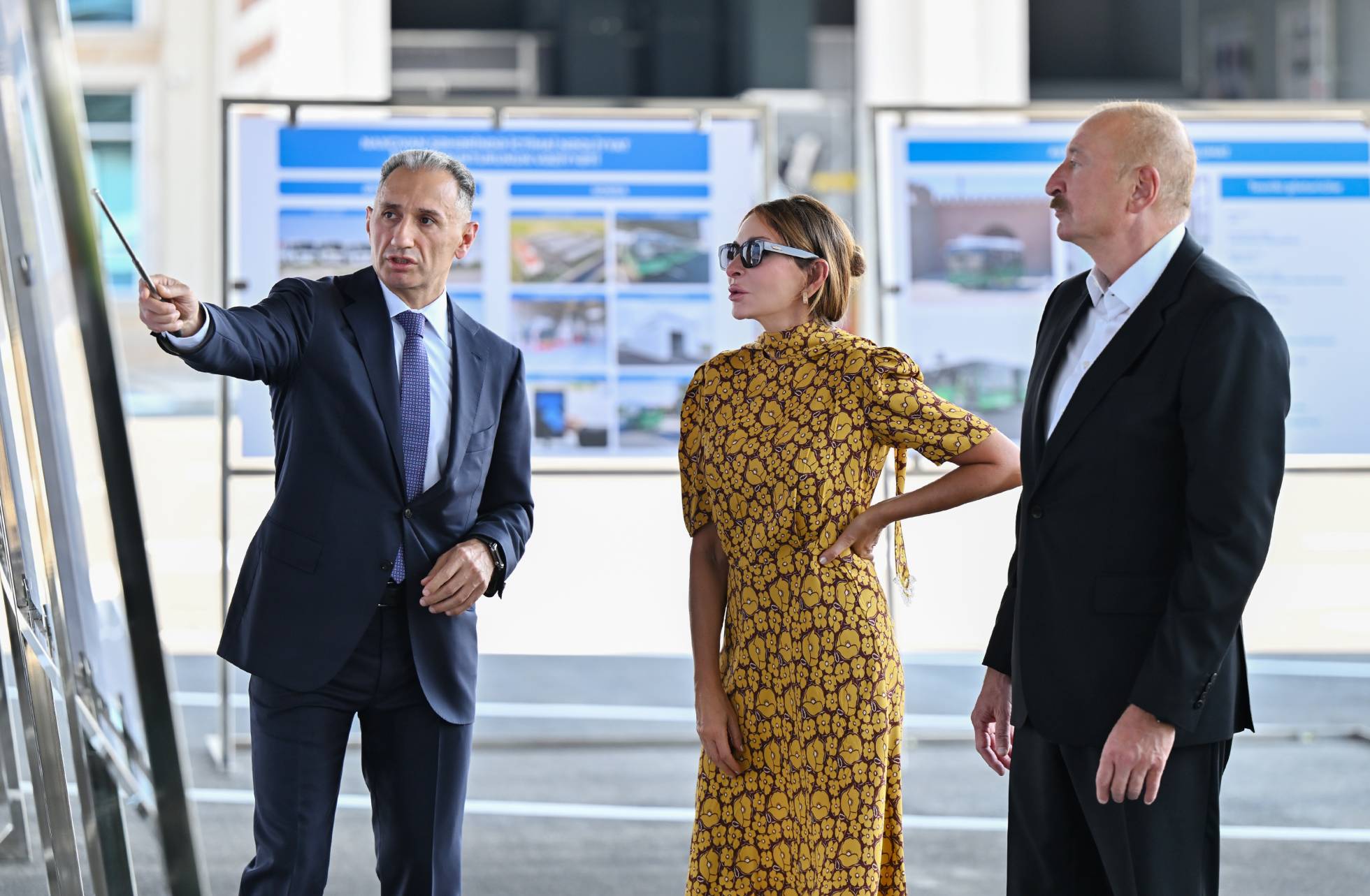 Prezident elektrik mühərrikli yeni avtobusda - FOTO 3 1786464008 4c91029e59ddc21cfcb8a2d61cceabd2 1