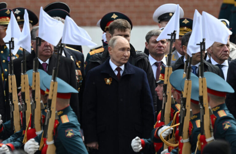 Rusiya darmadağın vəziyyətdədir, Putin son addımı atacaq - KİV