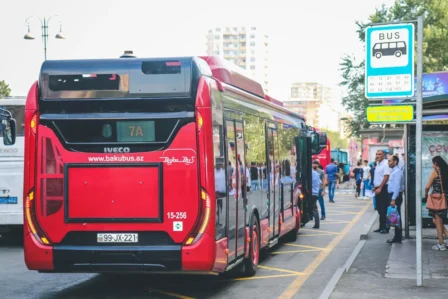 Bu avtobuslar bəzi dayanacaqlarda saxlamayacaq – Siyahı