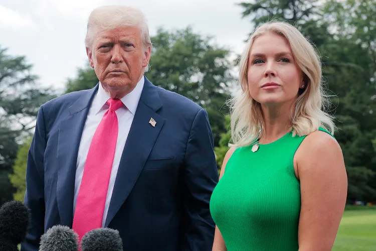 Donald Trump Karoline Leavitt 2 101425 387e076ad09c4c69a0e403efa440620c
