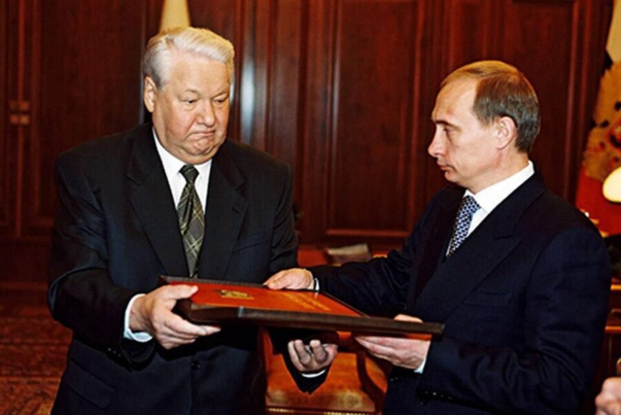 Vladimir Putin with Boris Yeltsin 2
